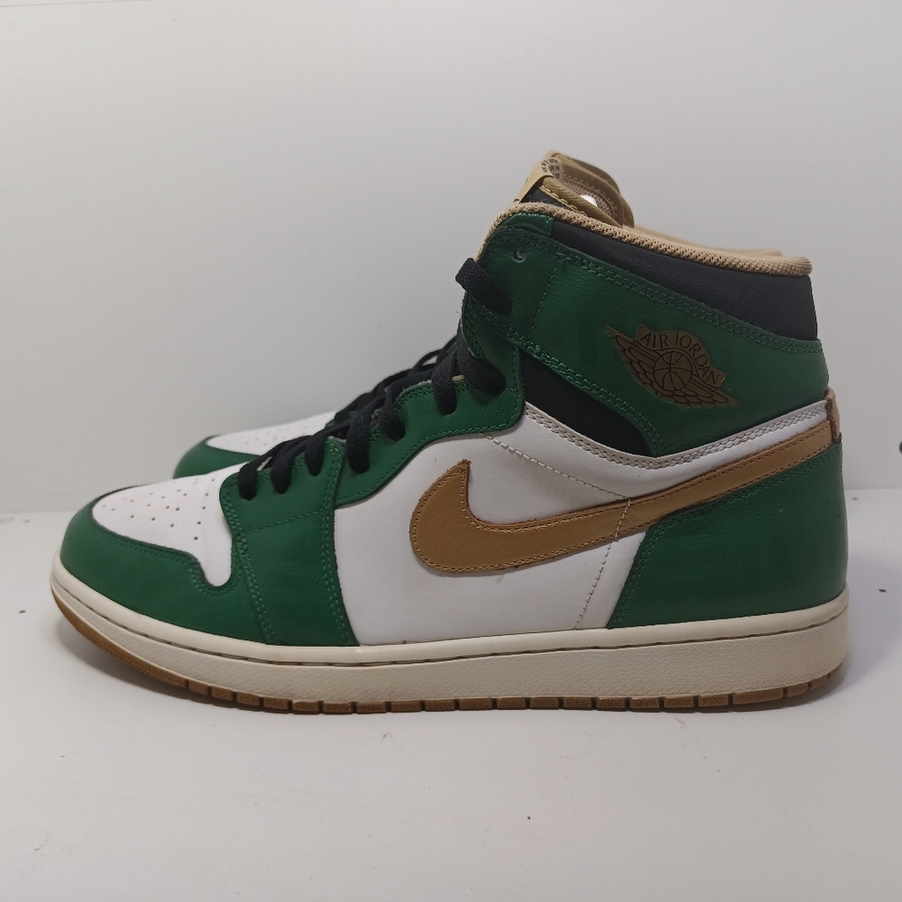 CELTICS RARE Air Jordan 1 Retro High OG GS Size 13